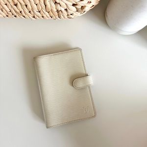 Louis Vuitton Small Ring Agenda Cover PM Epi Leather